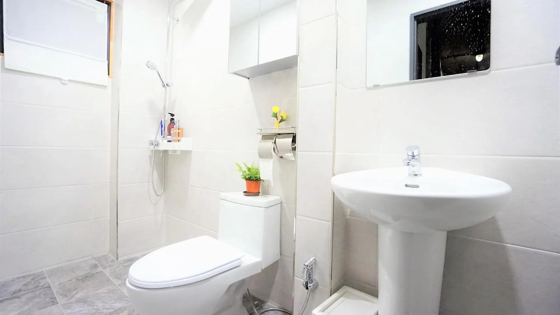 Seoulcube Ewha -Female Only Hotel 2*, Seoul