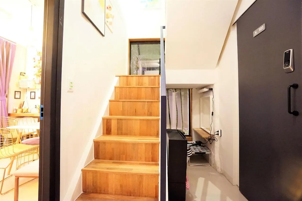 Seoulcube Ewha -Female Only Hotel 2*, Seoul South Korea